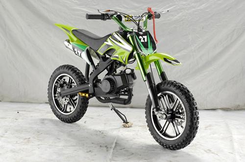 49cc ATV gas:oil=25:1 ,2-stroke,single cylinder.air-cooled.pull start,good quality