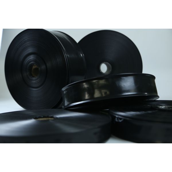 Garden Agricultural Spray Flat Drip Irrigation Pipe In Water Saving Irrigation