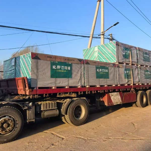 9.5Mm Thick fireproof gypsum board Water Resistant 1830x1220 plaster board sheets