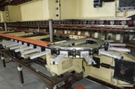 Discontinuous PU Sandwich Panel Machine 55KW For Steel Roof Truss