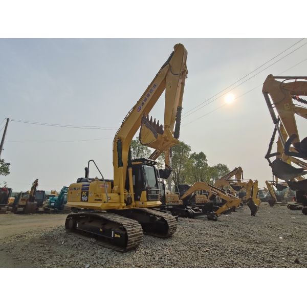 Мощный использованный Komatsu PC160 Digger Machine Максимальная высота копания 8980 мм, 0,65 м3 вместимость ведра