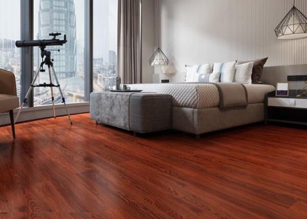 1.8mm Wearable  Peel And Stick Vinyl Plank Flooring