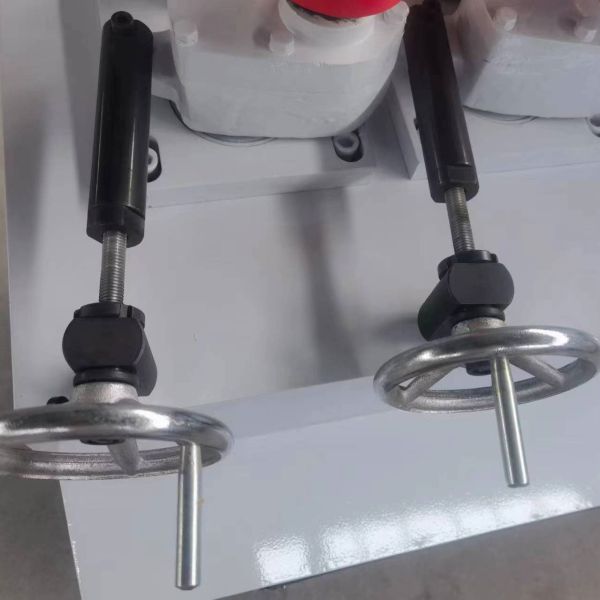 Electric Wood Round Bar Machine for Mop Rod Processing Equipment Size 1160*650*1090mm