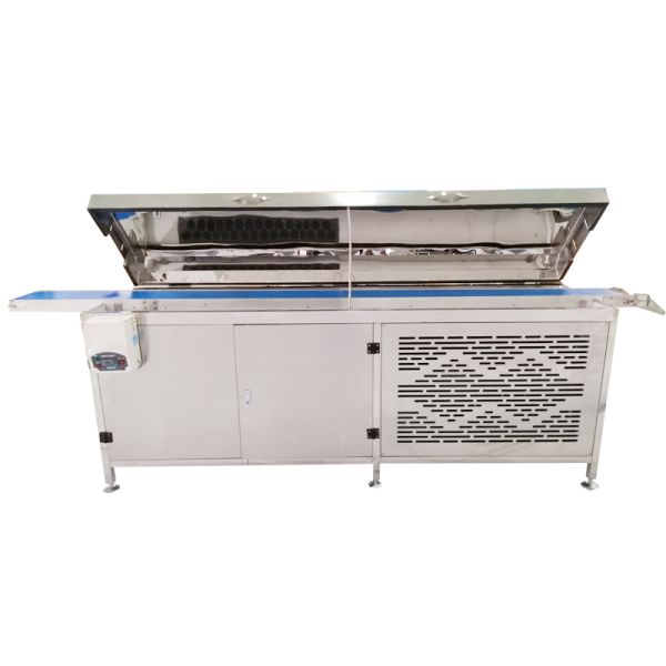 Stainless Steel 304 Chocolate Enrober Machine Long Service Multiple Capacity