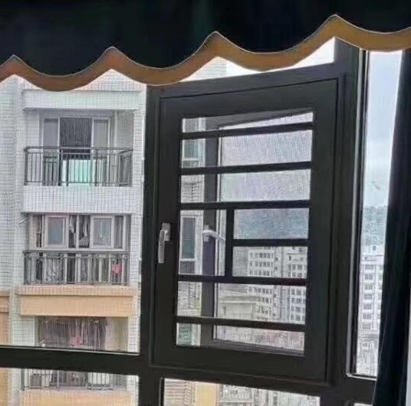 Waterproof Aluminum Swing Window Laminated Glass Window Swings Open