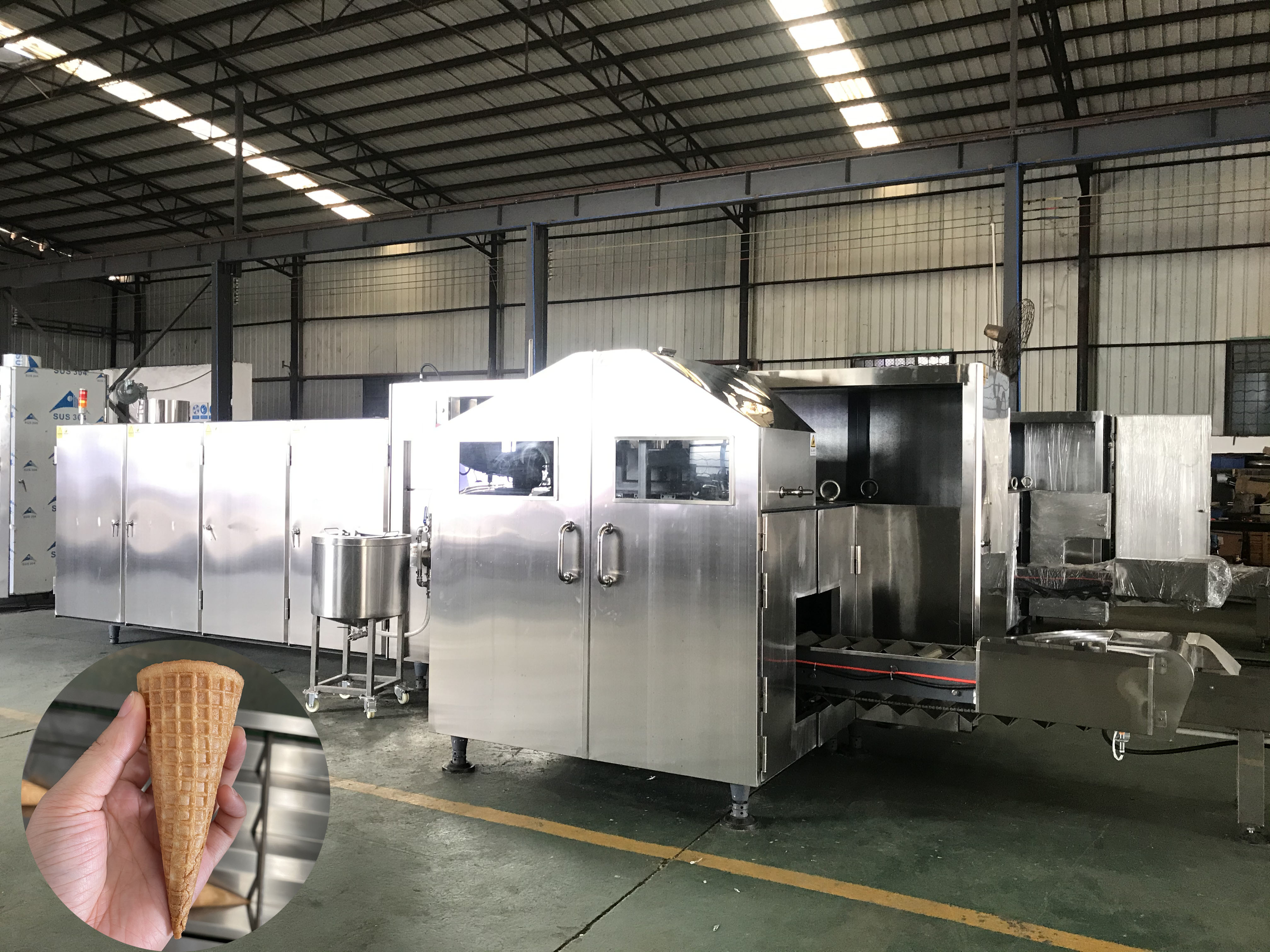 автоматическая машина конуса мороженого 3.37kw с потреблением 7-8kg/H LPG