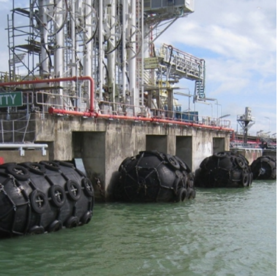 Морское судно Yokohama Type Net Type Pneumatic Rubber Fender Стандарт ISO 17357