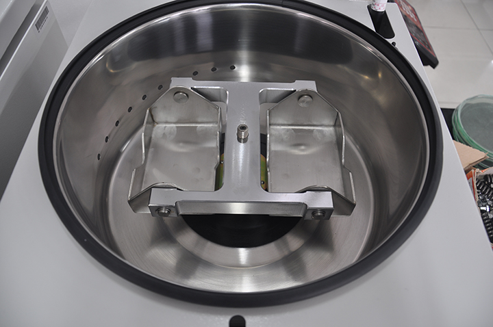 Large Capacity 3000ml Centrifuge Tabletop Centrifuge for Multiple Industries Low Speed Refrigerated Lab Centrifuge
