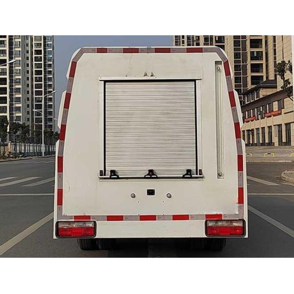 4495KG Pure Electric Road Maintenance Vehicle With EQ1041TACEV3 Chassis