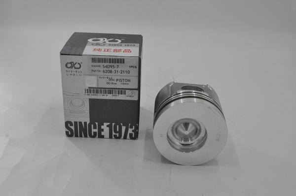 Komatsu Construction Machinery Parts Engine Piston S4d95 Fatigue Resistance
