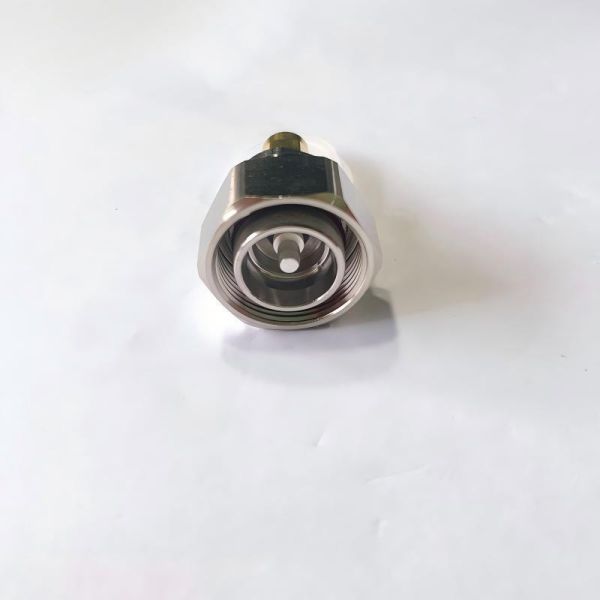 50 Ohm DC-6GHz Gold-Plated Brass RF Adapter for Reliable Signal Transmission