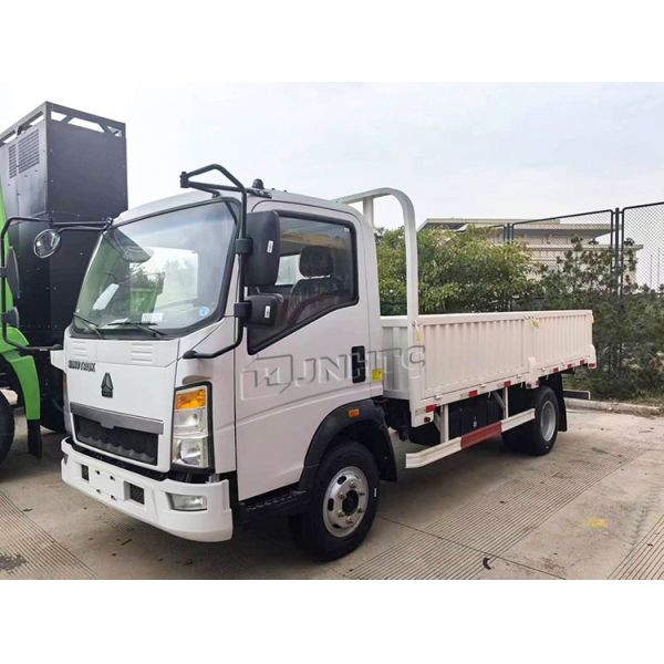 Однорядный легковой грузовик Howo 4x2 6 колесный грузовик