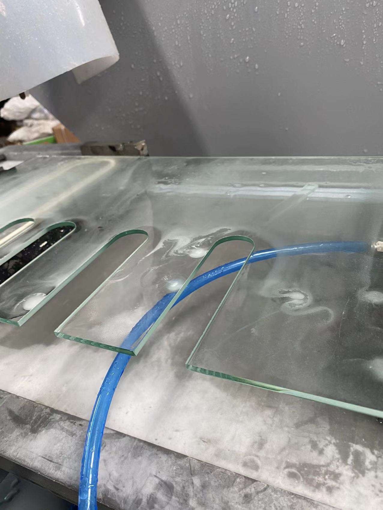 CNC Glass Milling,drilling ,cutting And Grinding Machine Use For Shower Doors
