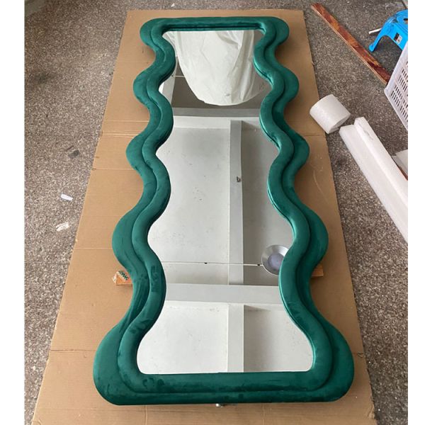 Salon Decorative Full Length Mirror 70 Inch Bedroom Hanging ODM