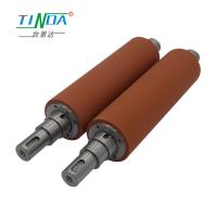 Rouleaux revêtus de caoutchouc conducteur personnalisables pour la fabrication de précision
