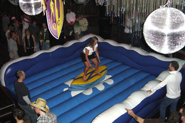 Simulateur gonflable d'intérieur de panneau de ressac de jeux de sports pour des enfants/adultes