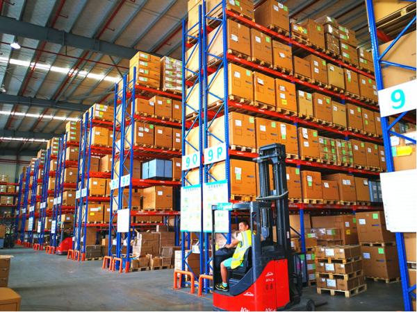 Tire Warehouse Industrial Storage Rack Cold - Rolled Steel Q235 Material