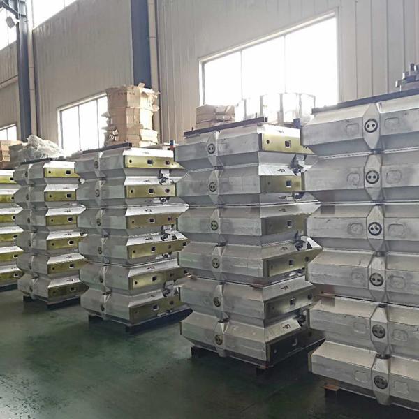 O CNC fez à máquina a garrafa moldando para a linha moldando automática