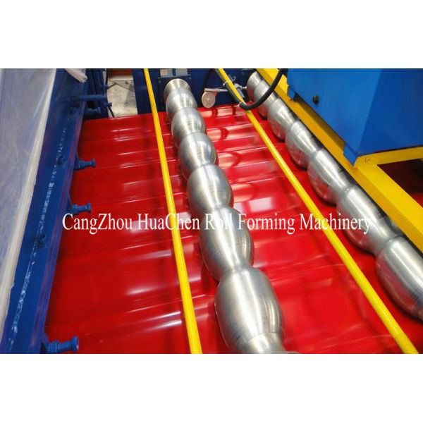 Rollo esmaltado tejado de acero sólido de la teja de Metrocopo del eje que forma la máquina con 15 filas