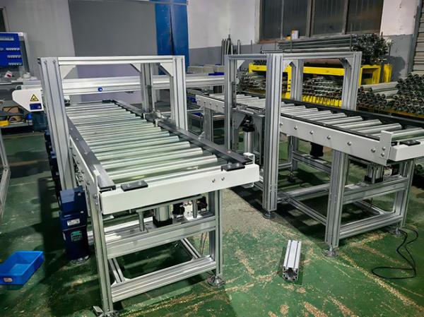 200 kg Load Capacity Cleanroom Roller Conveyor Line For Semiconductor PLC/Manual Control System