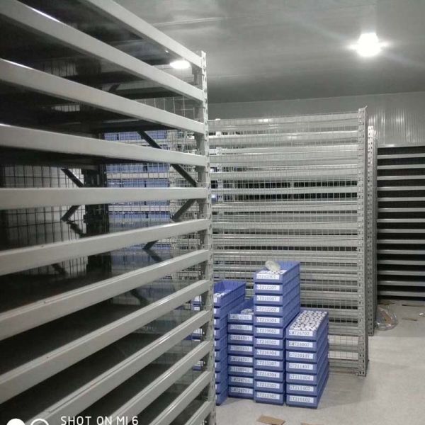 Estantes de acero sin tornillos con revestimiento en polvo personalizable Material metálico