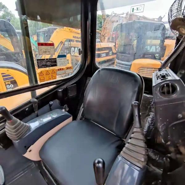 1.2ton Operating Weight Cat 305 Excavator for Your Customer Requirements in Japan