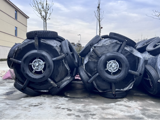 Морской плавучий док Пенообразованный твердый материал EVA для защиты лодок