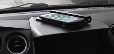 I Blade 5200mAh Qi Wireless Charger Power Bank PC 5W LED Indicator