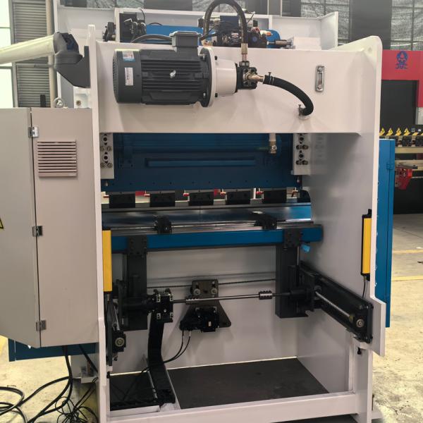 Freio de pressão hidráulica 2000mm Mesa de trabalho Servo Press Brake CNC Curvatura de chapa de metal
