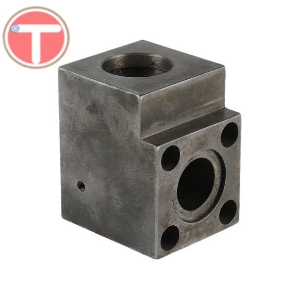 Metal Oil Water Valve Loader Parts High Precision Cnc Aluminum Machining