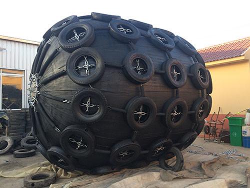 80KPa High Pressure Resistant Rubber Inflatable Fenders For Boats With Safety Valve