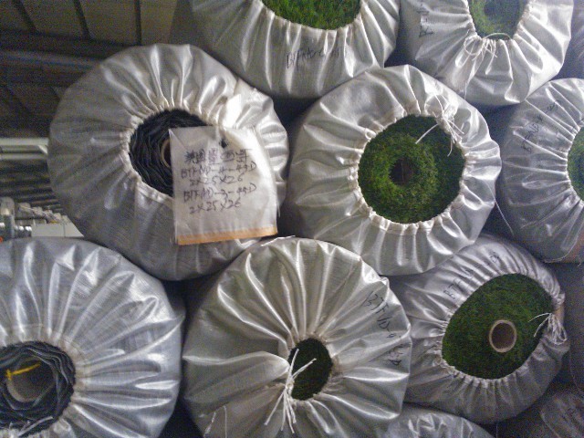 Natural Looking Artificial Grass & Synthetic Grass Underlayment , XPE Foam Shock Pad
