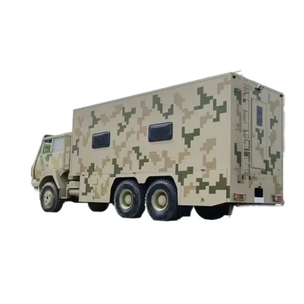 Professional Dongfeng 6X6 Six-Wheel Drive Camping Vehicle with RV Features Motorhome