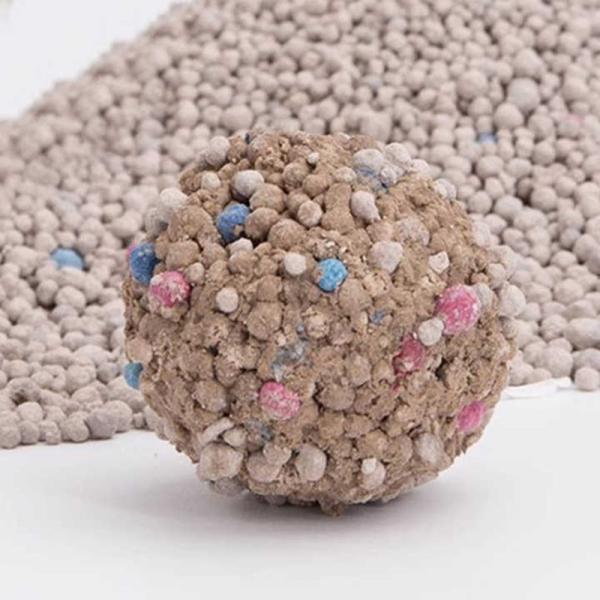 OEM 100% Natural Strong Odor Lock Dust Free Clumping Premium Bentonite Litter For Cats