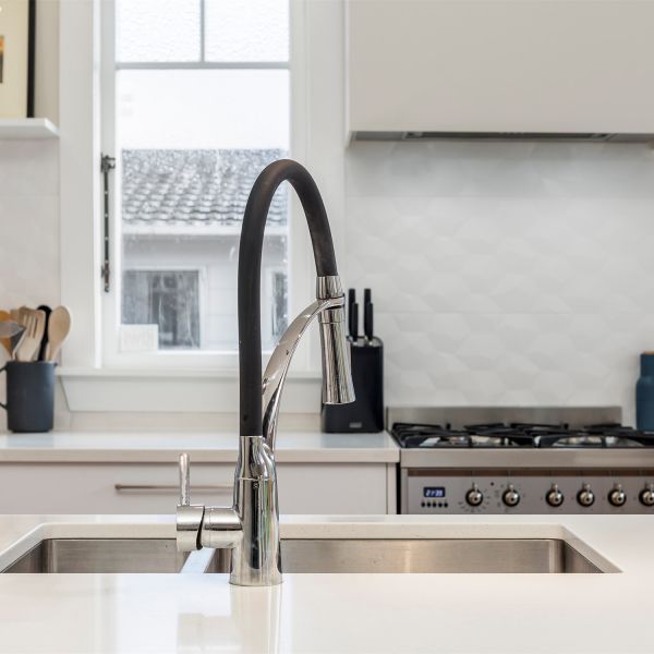 Italian Style U Shape Design White Color Tall Cabinet MDF Plywood Lacquer Modern Kitchen Cabinets