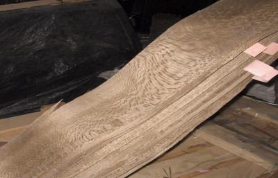 Dyed Oak Veneer Sheets For Decoration , Eliminating Stain Veneer