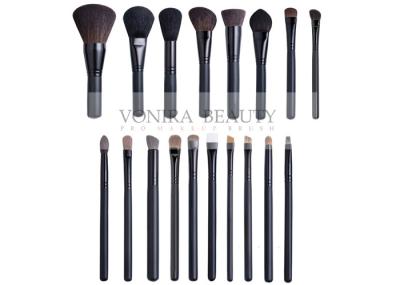 Escovas disponíveis da composição do cabelo animal com o punho de madeira matte preto