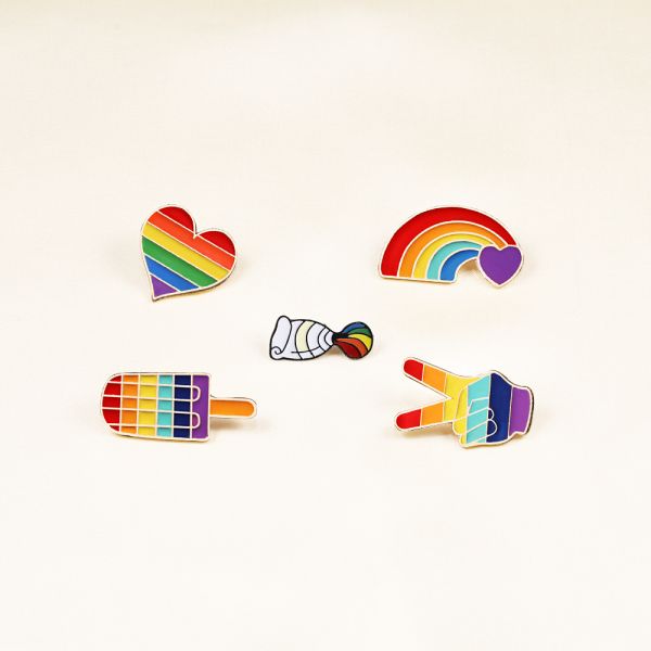 Cute Movie Character Cartoon Lapel Pin , Enamel Lapel Hard Anime Pin Badge