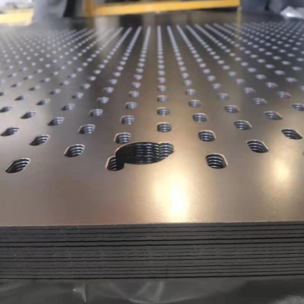 Черная алюминиевая перфорированная металлическая плита для шторы 1,8 мм