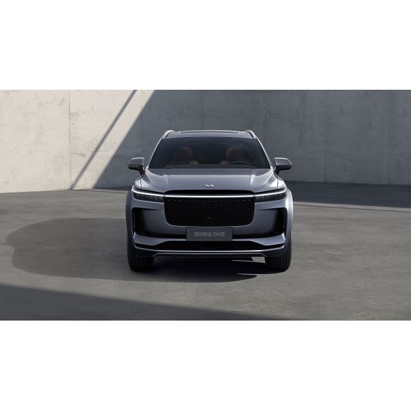 220km/h Plug In Hybrid SUV 700Km Range Four Screens Six Seater Electric Car