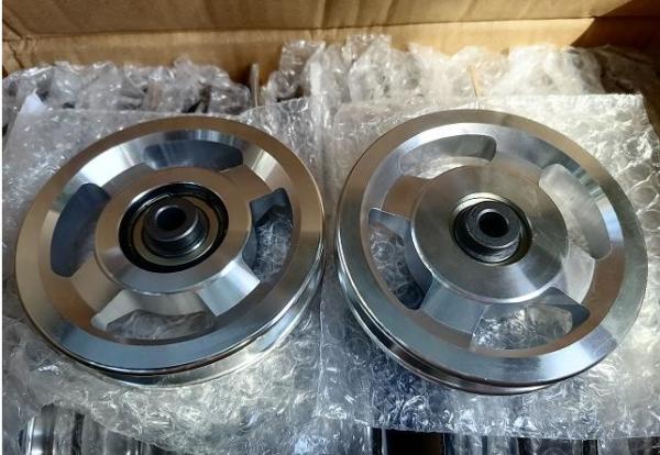 4.5 Inch Multifunction Fitness Equipment Steel Cable Pulley Wheels For Health Clubs