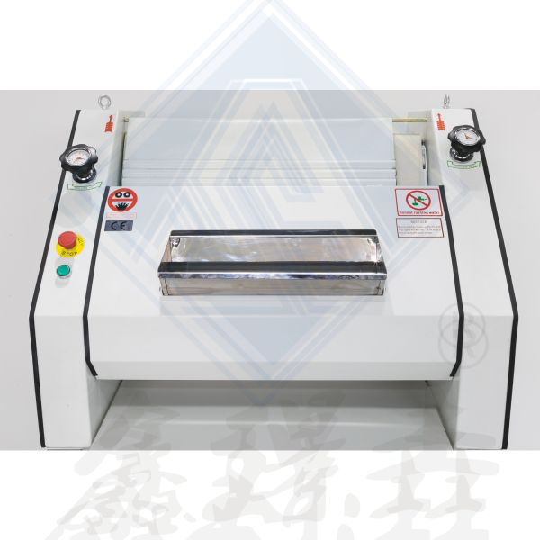 Professional Baguette / French Bread Moulder Machine with Capacity 50-1200grams/piece