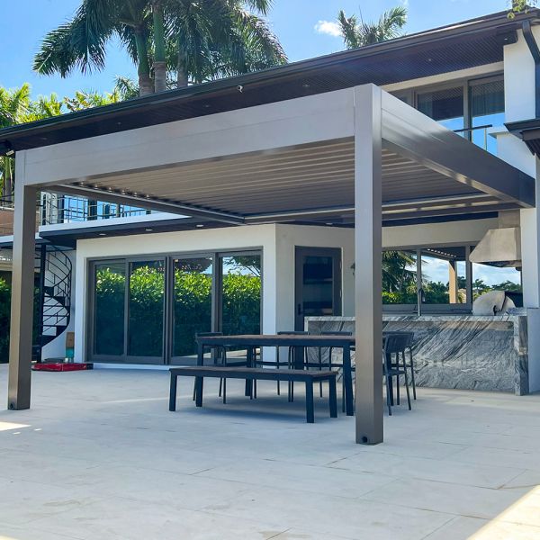 Customized Colour Modern Aluminum Pergola In Silver With Aluminium Alloy 6063 T5 Custom Design