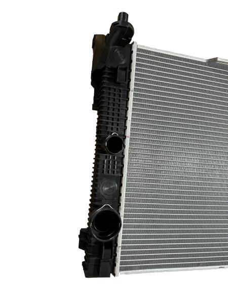 2045000203 OE NO. Aluminum Radiator for Mercedes-Benz C200 W204 2045000303 2045002203