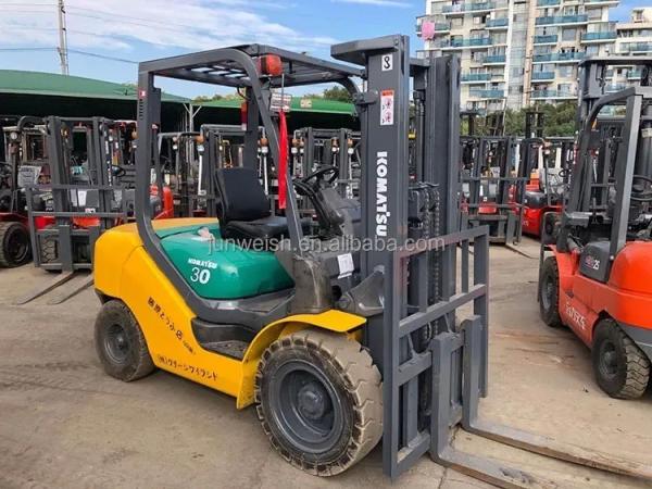 Japan Made Used Komatsu 3 ton Diesel FD30 FD80 FD50 Forklift in Excellent Condition