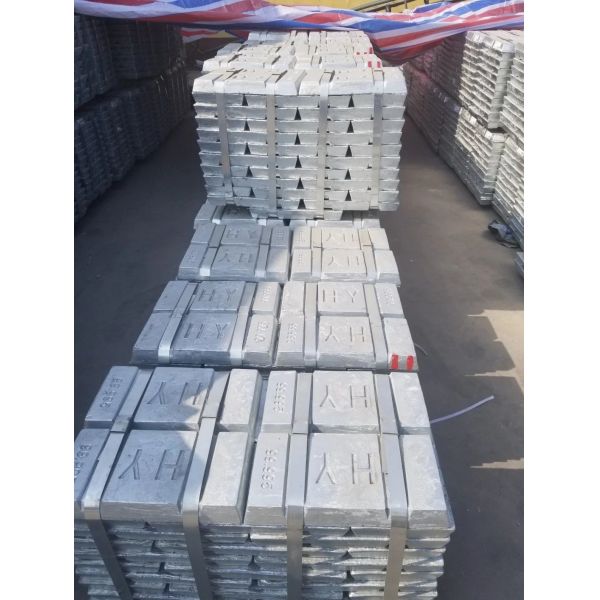 Glossy DIN Zinc Alloy Die Casting Zinc Based Alloy Zi Ingots Spot For Battery Industry