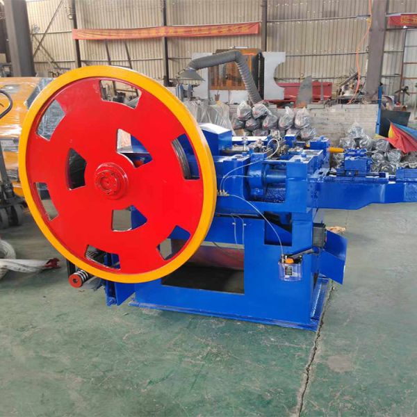 高速屋根シート メタルネイル 低騒音を作るマシン