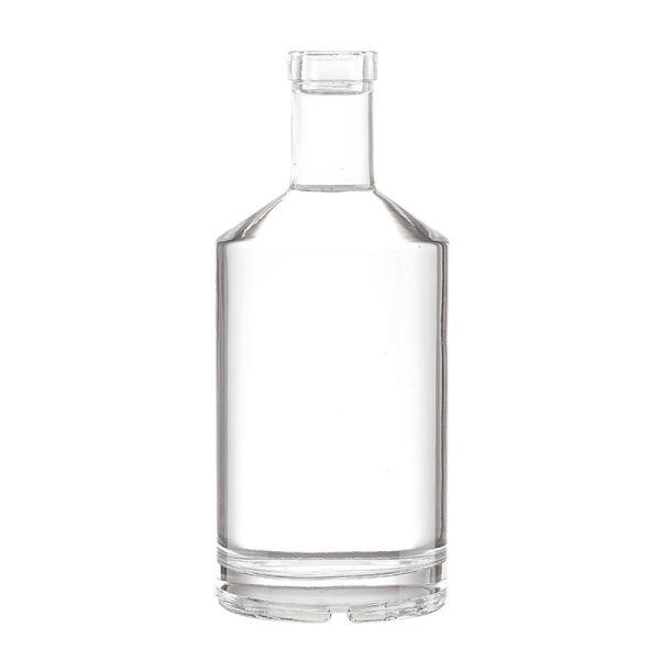Water Beverage Glass Liquor Bottles 500ml 750ml for Sealing Type Cork / Screw / Guala