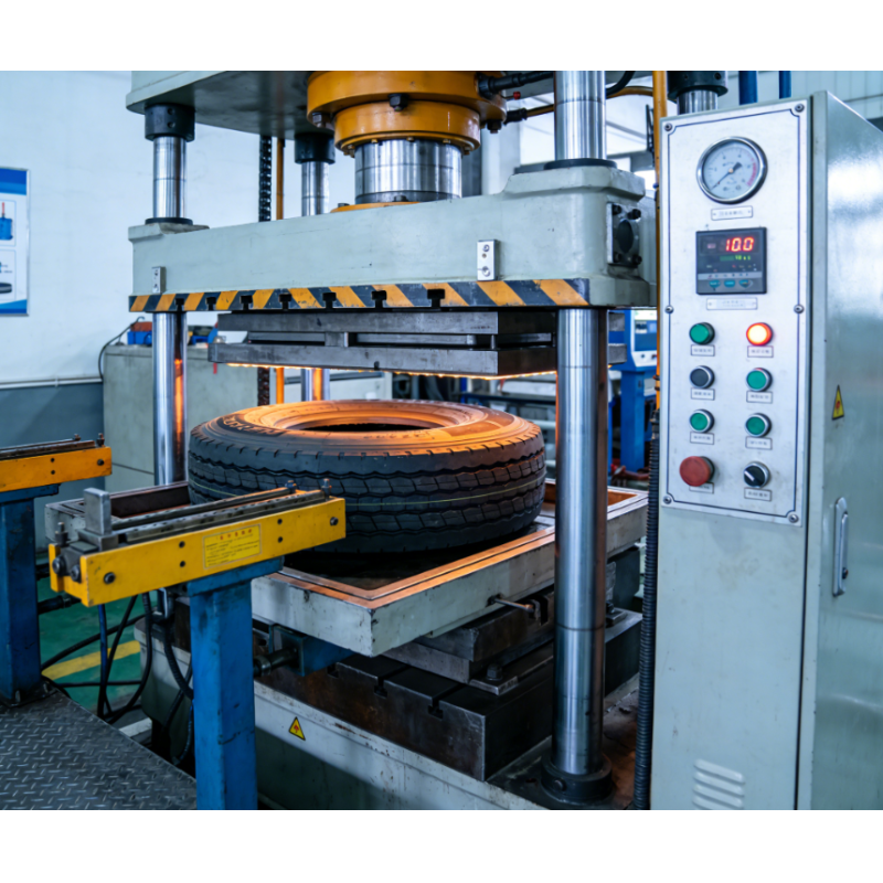 Machineweight 500 to 2000 Kg Rubber Curing Vulcanizer Equipment Featuring Hydraulic System Yuken Ideal for Rubber Product Manufacturing