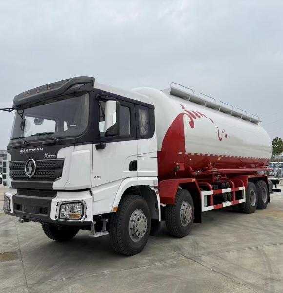 SHACMAN  X3000 Oil Truck Tanker 30000L 8x4 Second Hand For Fuel Delivery